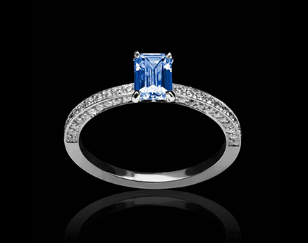 Bague saphir bleu katia or blanc palladie